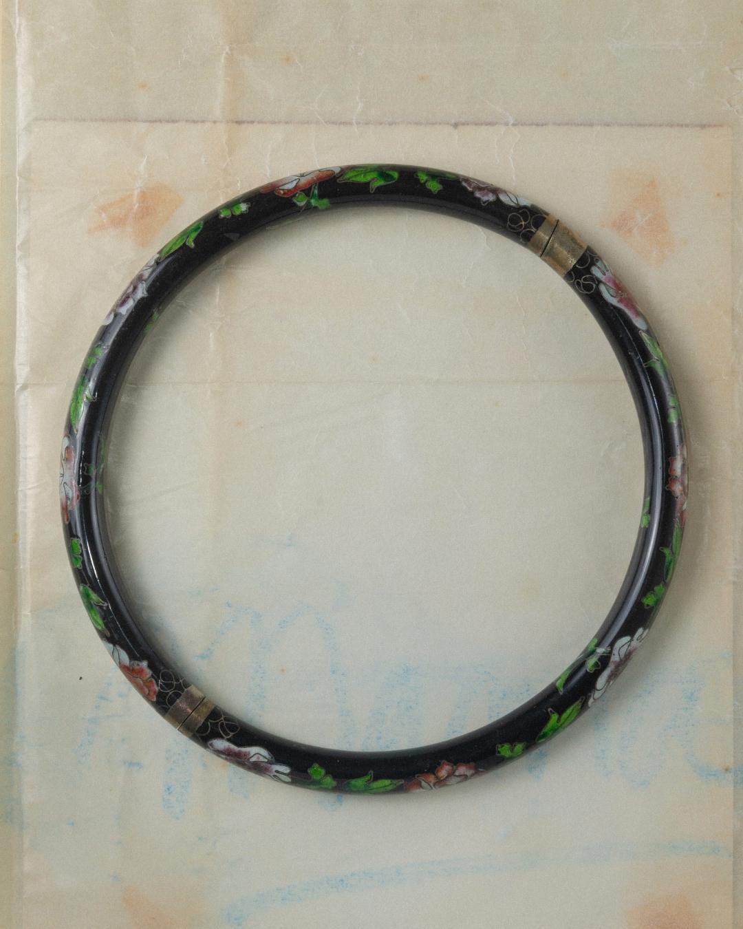 FA LANG NECKLACE