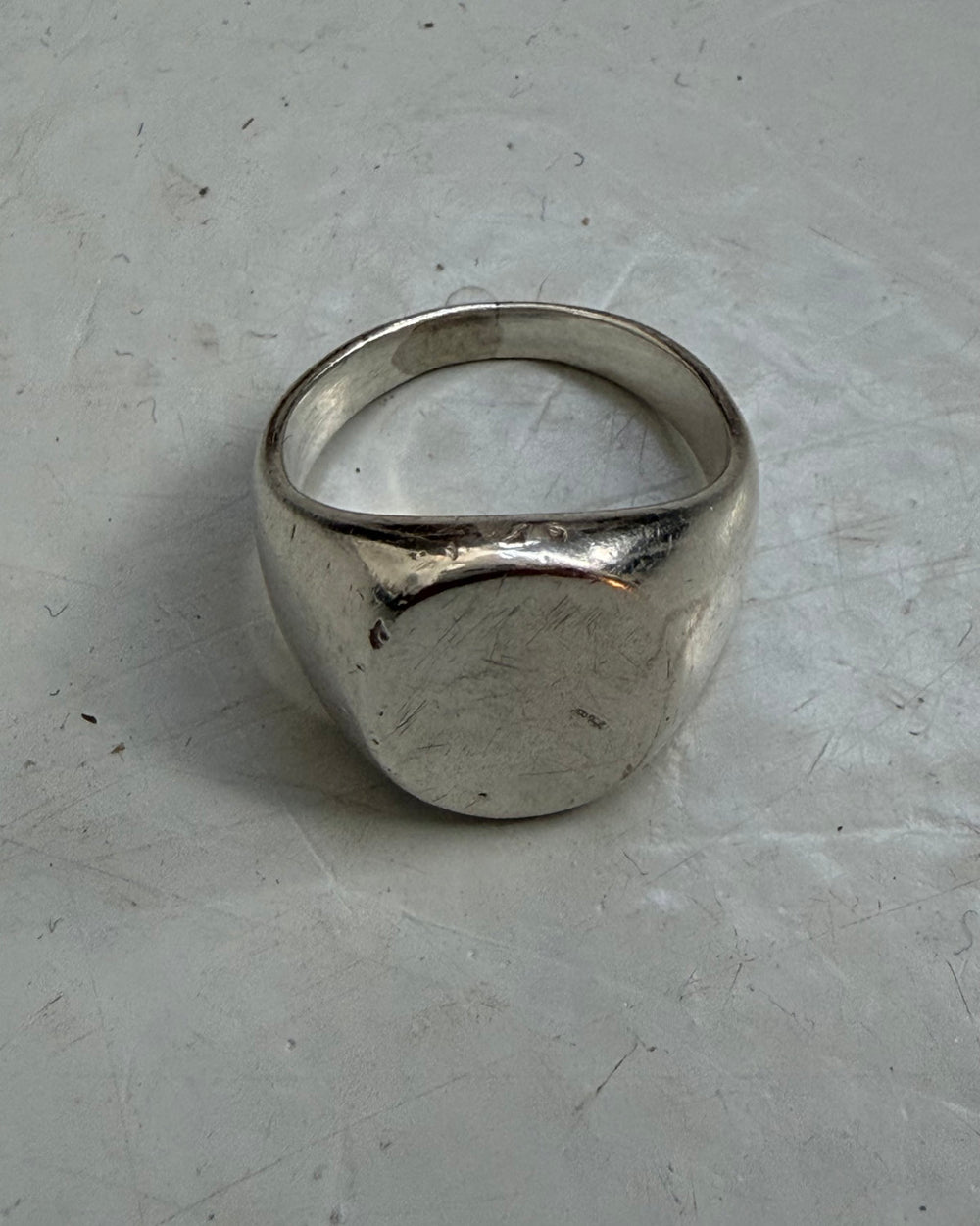 PINKY SIGNET RING