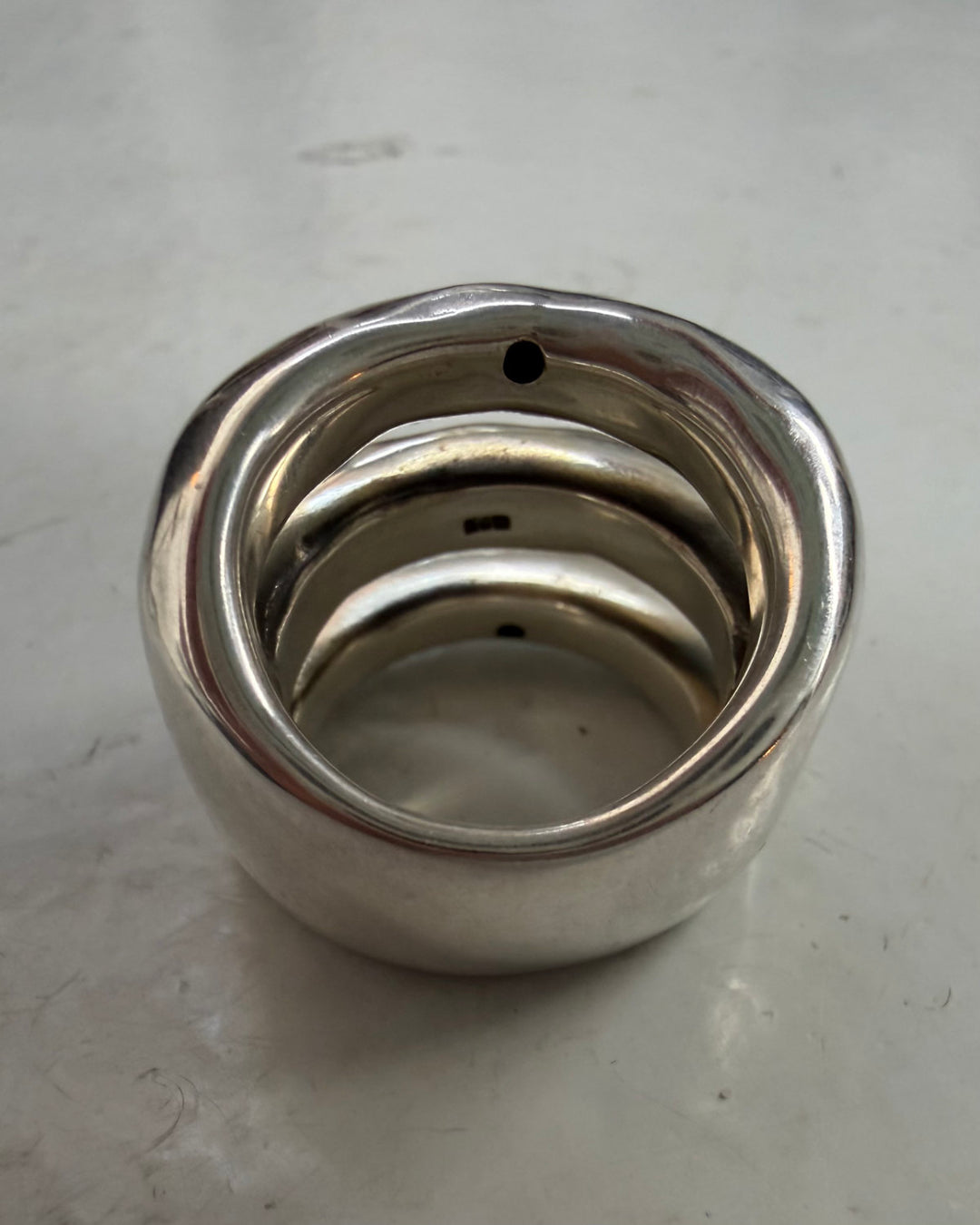SCULPTURAL TRIO RING