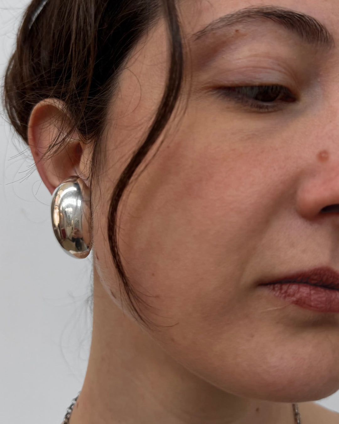 OVAL DOME CLIP EARRINGS
