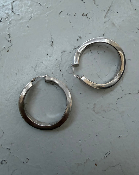 WAVY SQUARED HOOPS