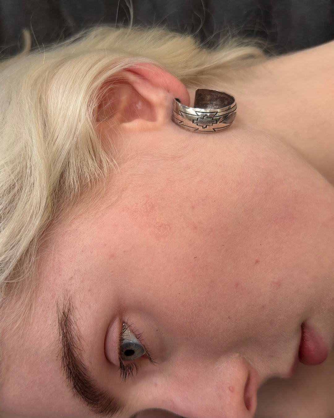 GEOMETRIC ENGRAVED HOOPS