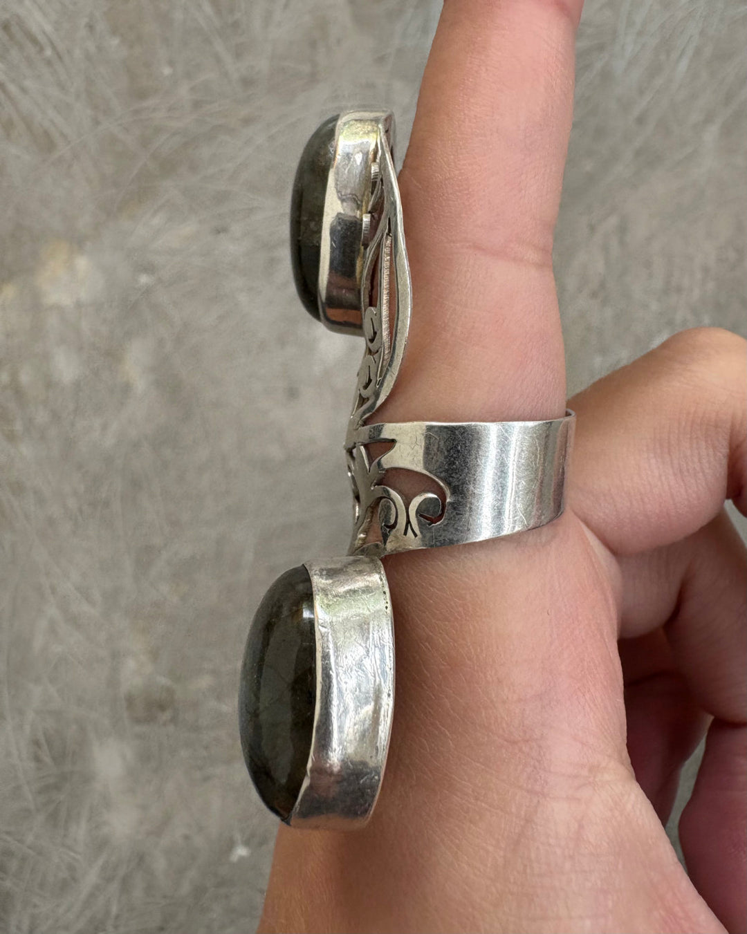 DOUBLE LABRADORITE RING