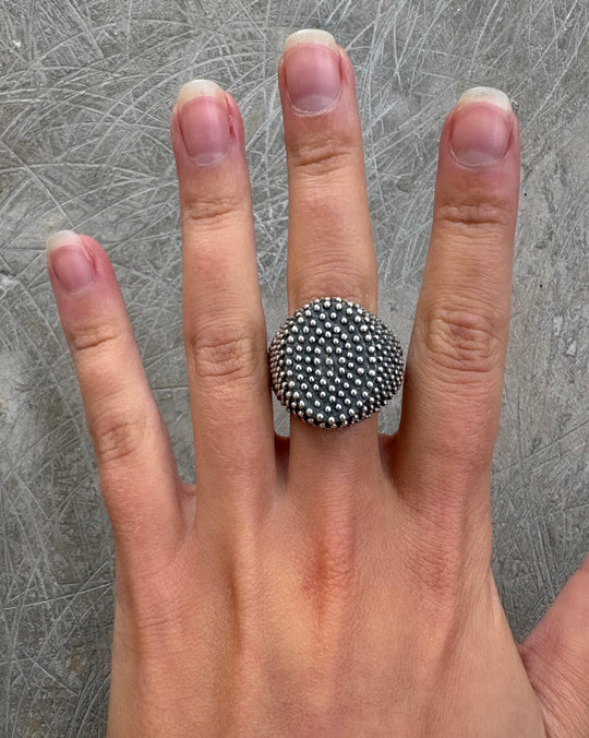DOTTED SIGNET RING