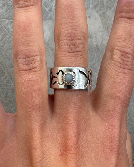 ANGELITE BAND RING