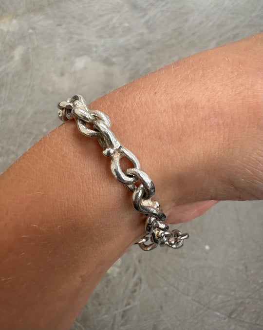 INFINITY LINK BRACELET