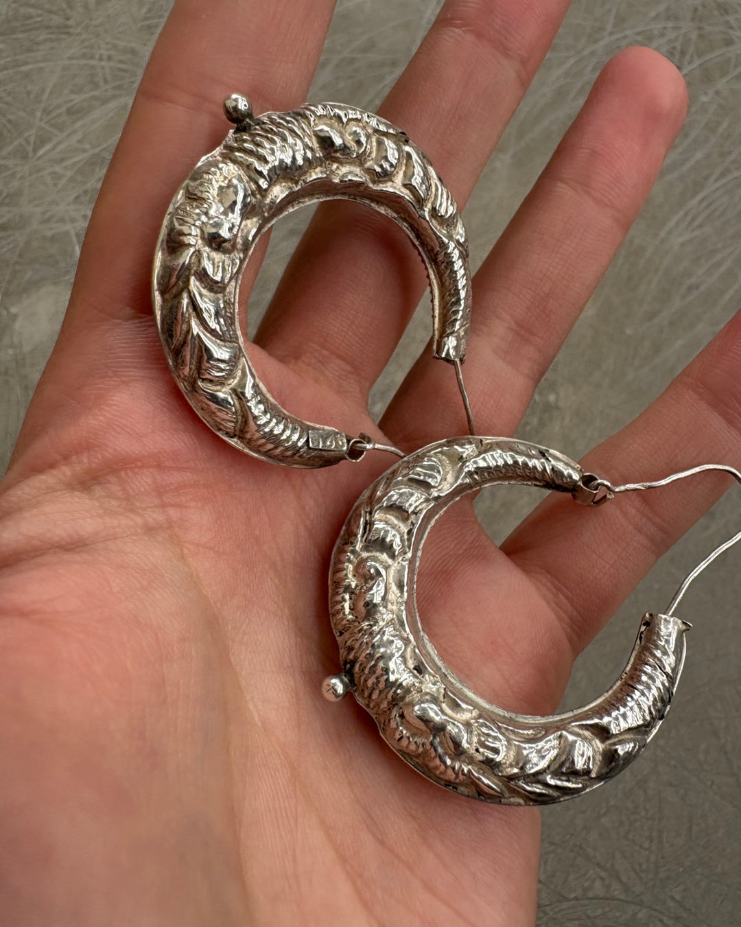 EMBOSSED MOON HOOPS