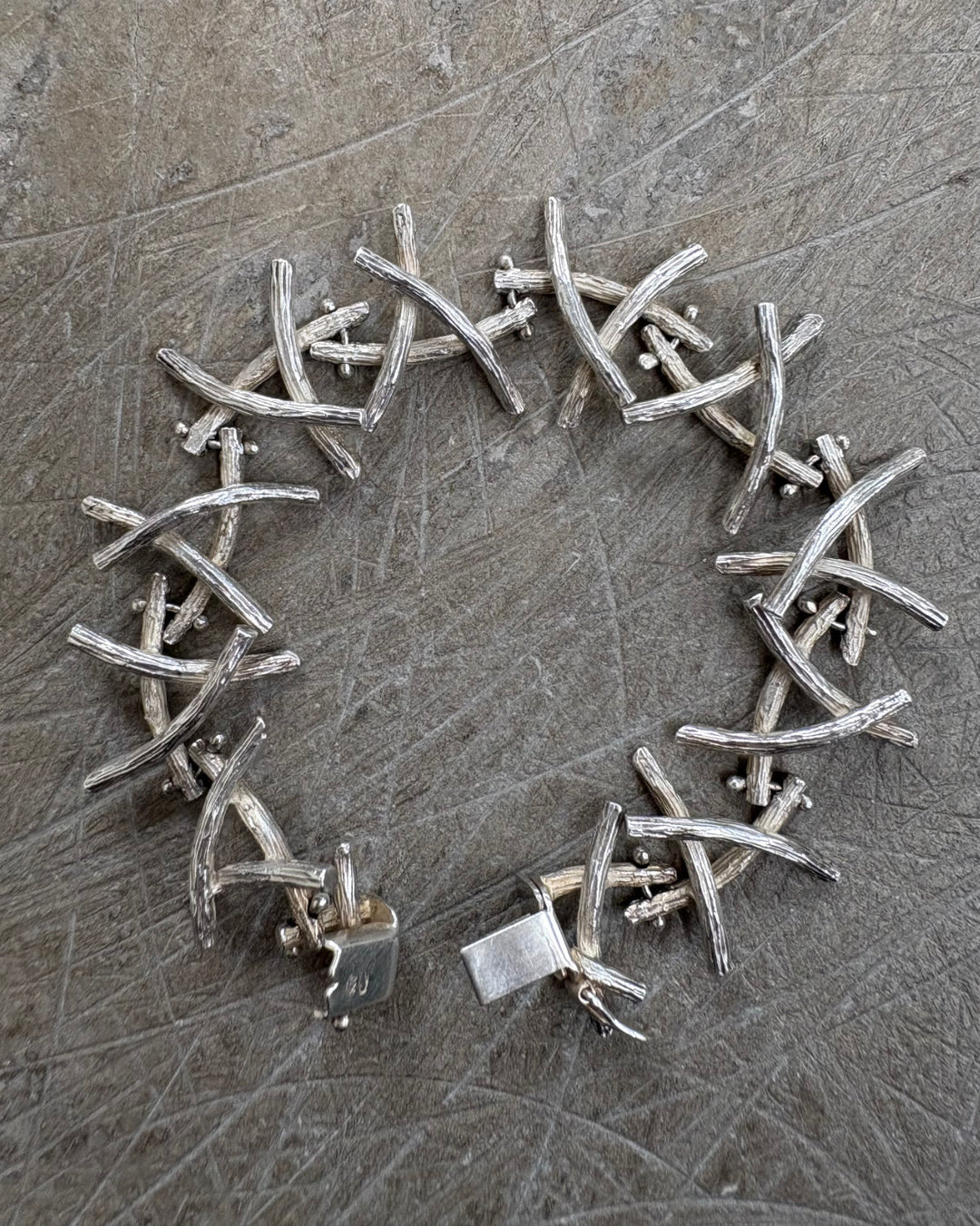 WOODEN LINK BRACELET