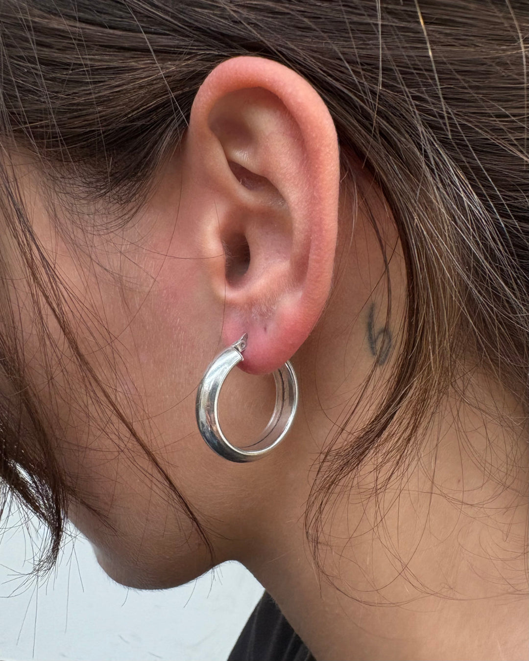 FLAT EDGED HOOPS