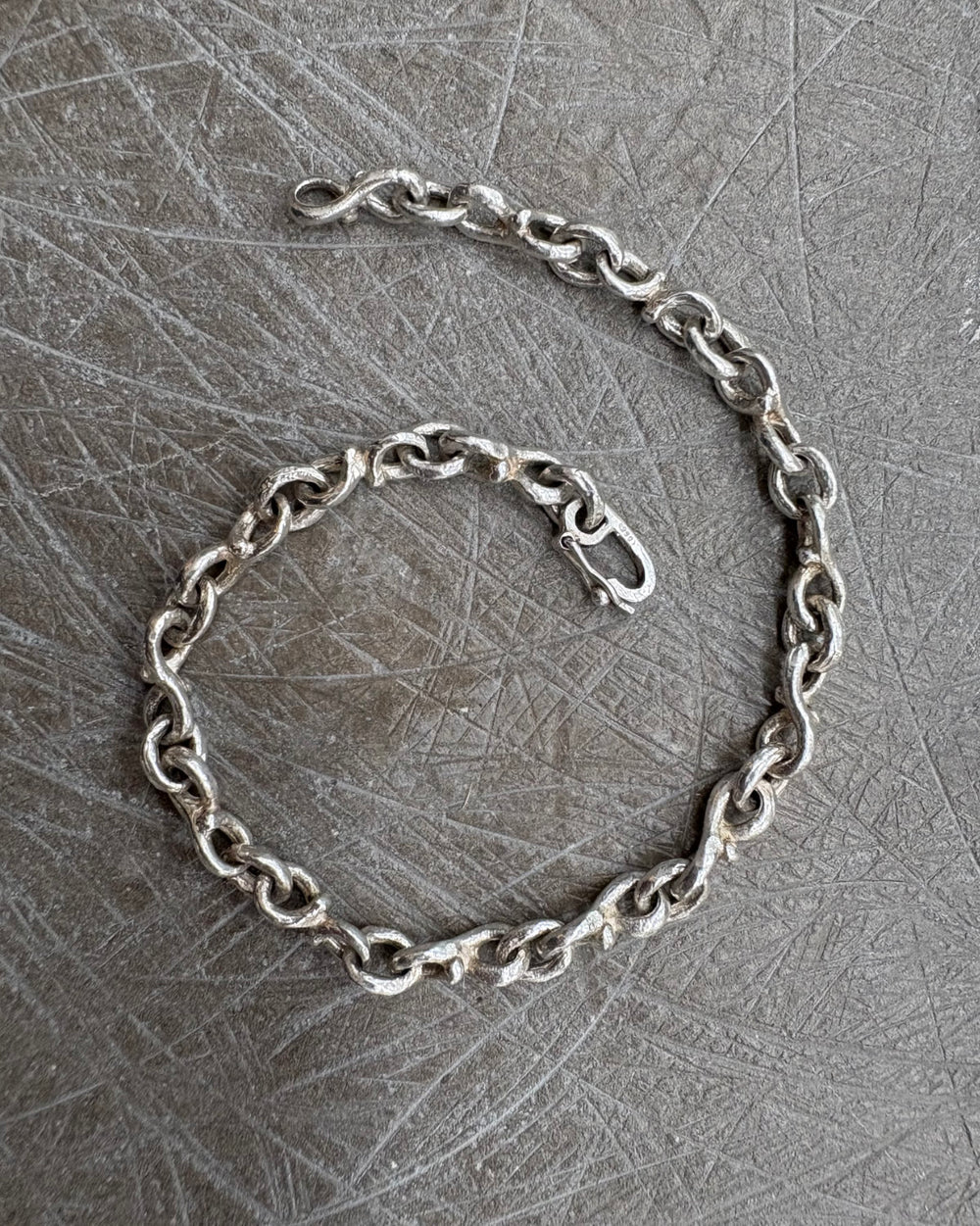 INFINITY LINK BRACELET