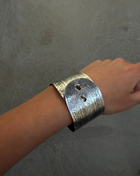 ENGRAVED TAPESTRY CUFF