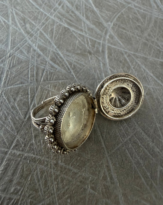 SECRET COMPARTMENT RING