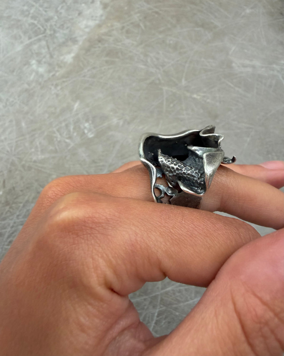 ARCHITECTURAL WRAP RING