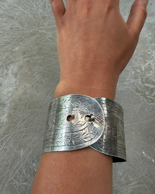 ENGRAVED TAPESTRY CUFF