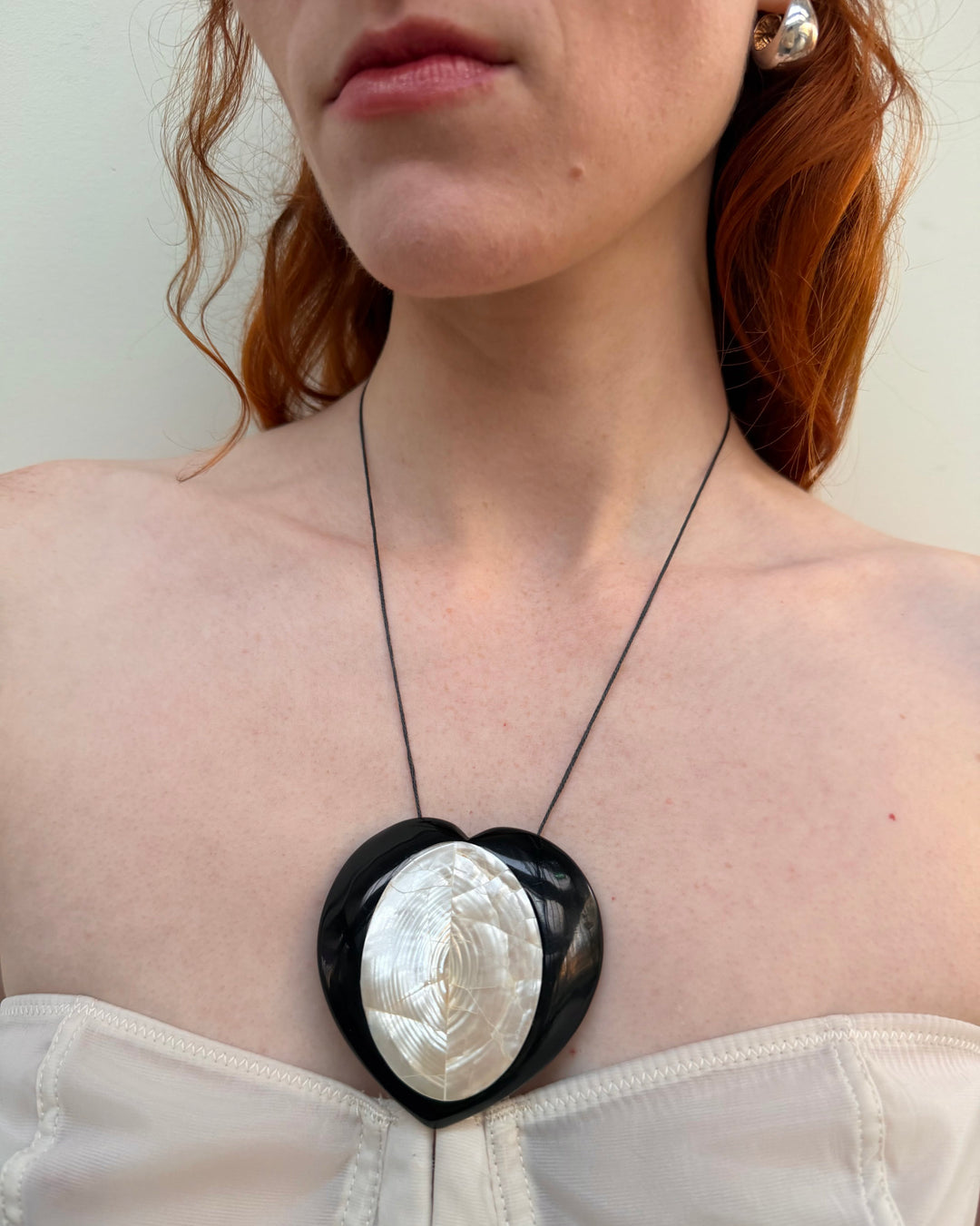 NOIR HEART NECKLACE
