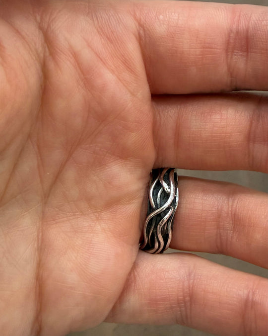 LIANA BAND RING