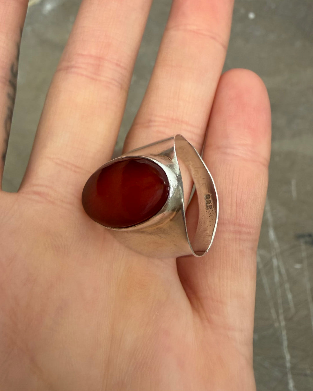 BLOODY CARNELIAN RING