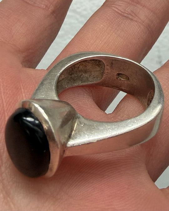 ONYX RING