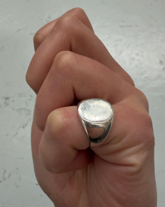 PINKY SIGNET RING