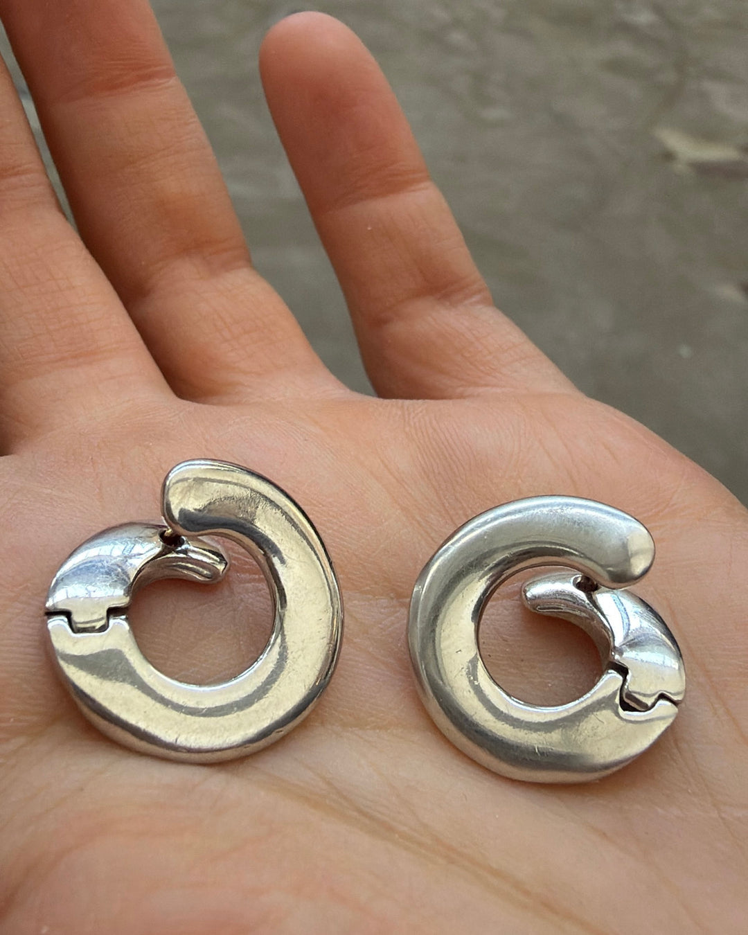 LOOP EARRINGS