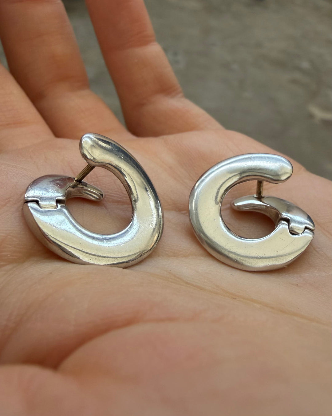 LOOP EARRINGS
