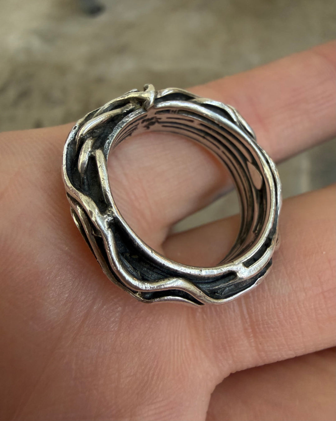 LIANA BAND RING