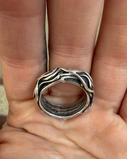 LIANA BAND RING