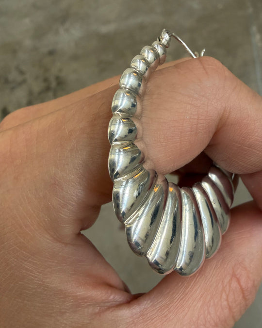 RIBBED FLAT HOOPS