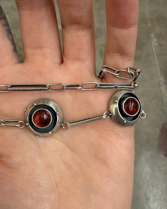 AMBER EYES NECKLACE