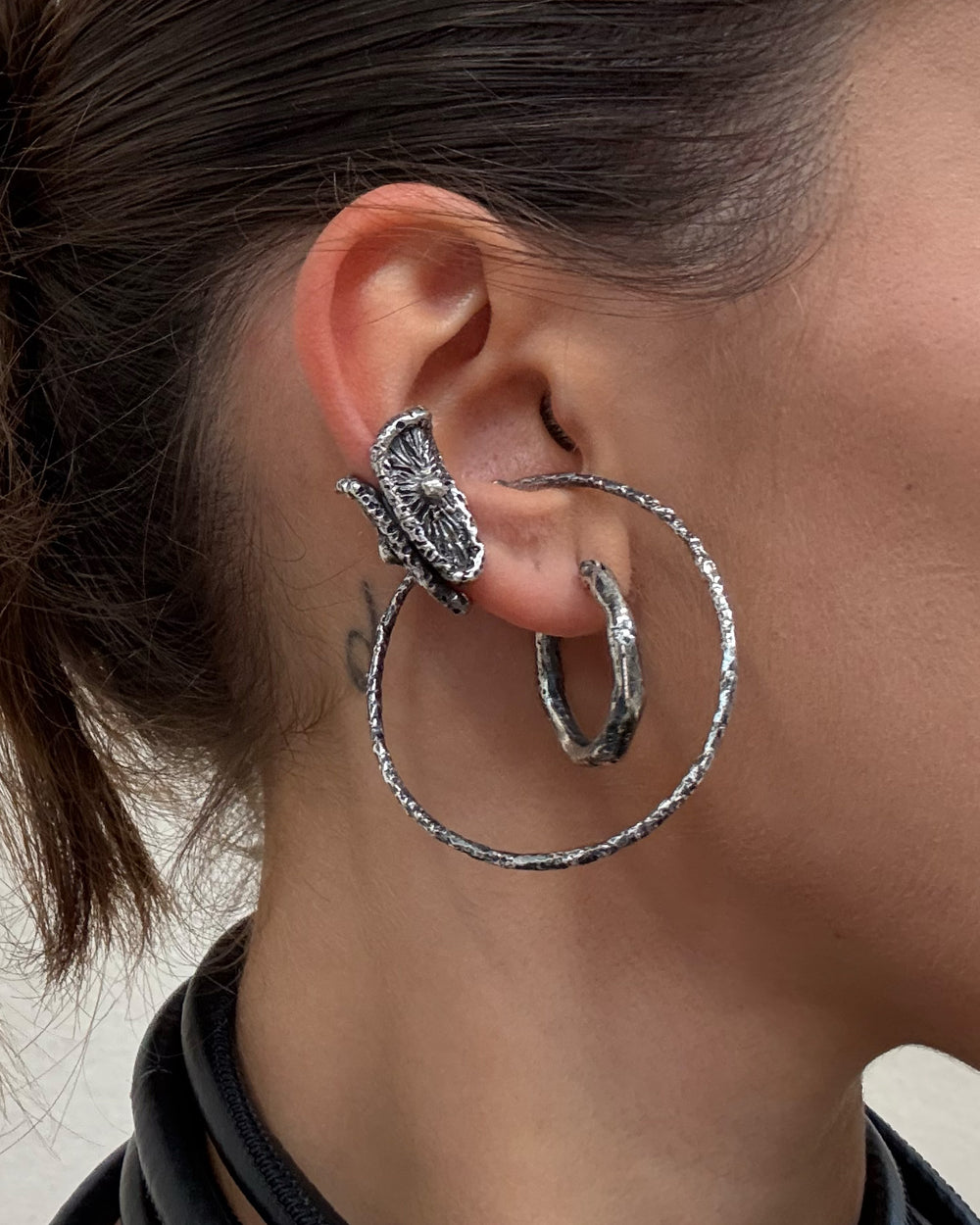 FUNGO SINGLE EAR CUFF SILVER