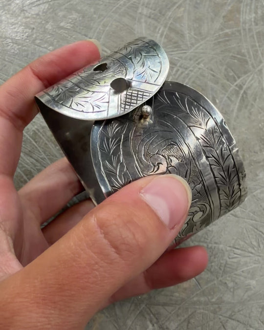 ENGRAVED TAPESTRY CUFF